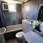 Maka's Design Suite-trikala Apartmán